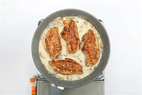 Mushroom Chicken Recipe: A Rich and Protein-Packed Chicken Dish
