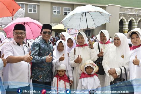 Bupati Ade Sugianto Peragaan Manasik Haji Diharapkan Lahirkan