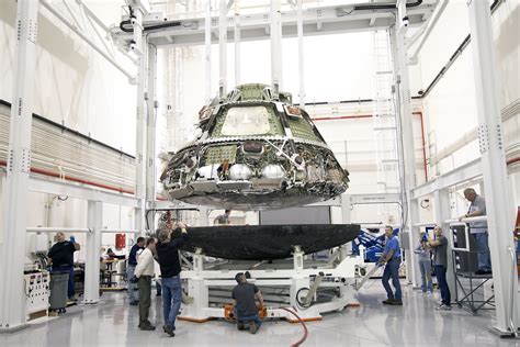 KSC 2015 1470 Technicians And Engineers Remove The Heat Sh Flickr