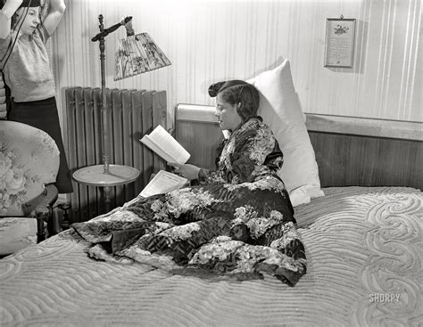 Shorpy Historical Picture Archive Light Reading 1942 High