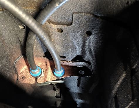 Пыльник шруса и трос ручника — Volvo V50, 1,6 л, 2008 года | плановое ...