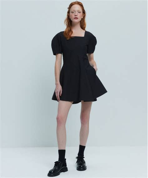 MUSINSA HAE BY HAEKIM Solid Flared Dress Black