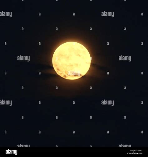 Full Moon In Night Sky Stock Photo Alamy
