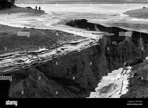 lago di braies, ice, winter Stock Photo - Alamy