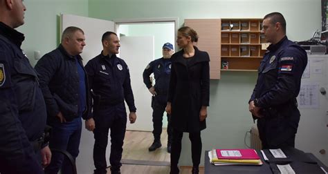 FOTO DRŽAVNI SEKRETAR DIJANA HRKALOVIĆ obišla pripradnike Policijske