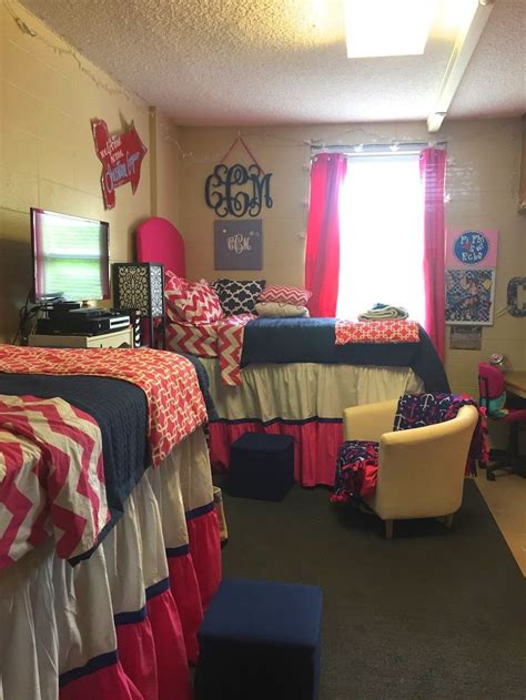 20 Amazing Ole Miss Dorm Rooms For Major Dorm Décor Inspiration Society19 Ole Miss Dorm