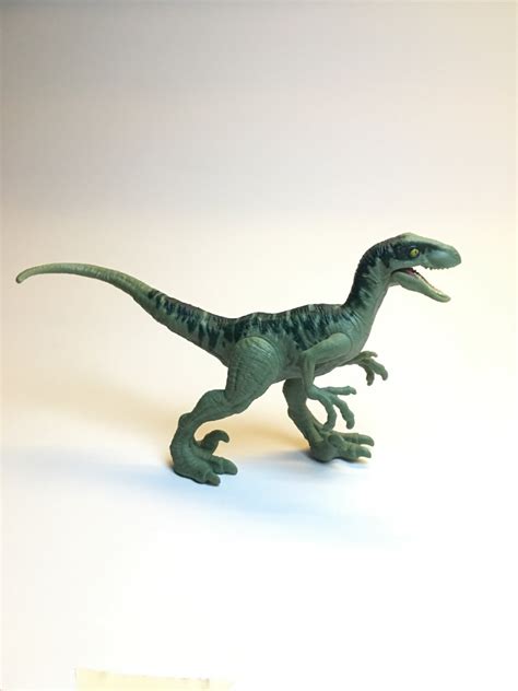 Jurassic World Velociraptor, Hobbies & Toys, Toys & Games on Carousell