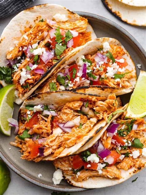 Shredded Chicken Tacos | infoodita