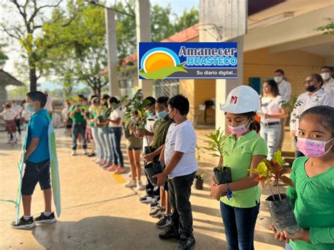 Exhortan A Nuevas Generaciones A Cuidar El Medio Ambiente — Amanecer