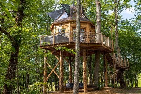 Cabane Cocoon Nid en Ô Cabanes dans les arbres en Occitanie Lot