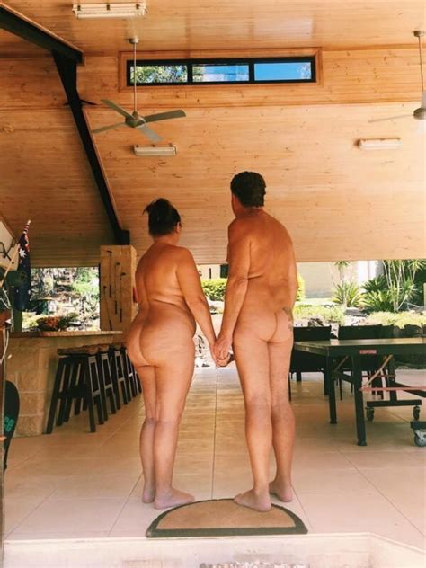 Dining Naked With Strangers The Nude Blogger