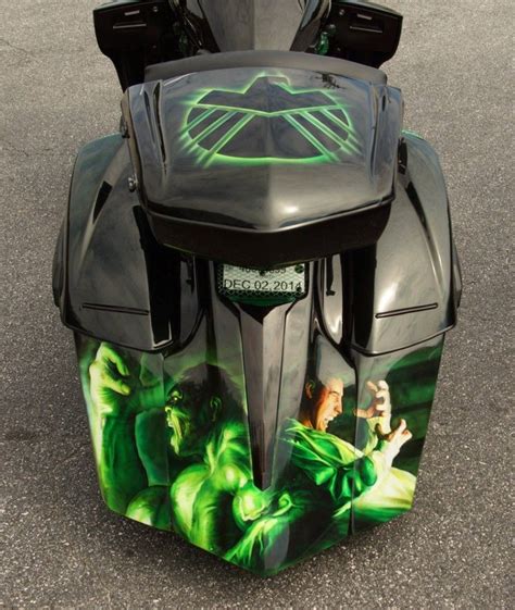 Custom Baggers Hulk” Victory Cross Country Big Wheel Bagger Victory