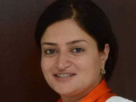 Gujarat Poonamben Maadam Bjp Candidate From Jamnagar Constituency