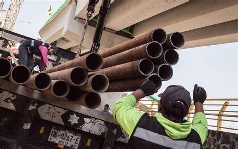 México impone nuevos aranceles a importaciones chinas de acero