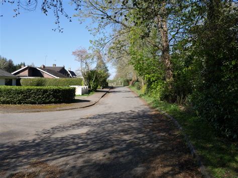 Church Close David Pashley Cc By Sa 2 0 Geograph Britain And Ireland