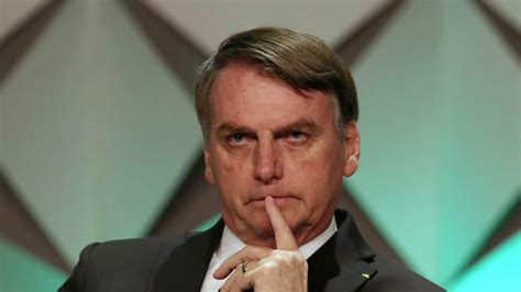 MONTAGEM OU MAL ENTENDIDO Bolsonaro diz em vídeo que quer continuar