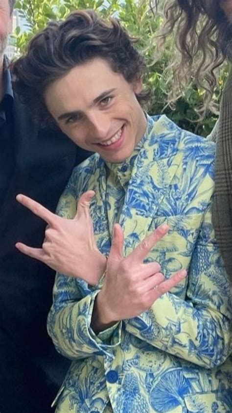 Pin di 𝒜 ౨ৎ su timothée chalamet ୨୧ nel 2024 Attori