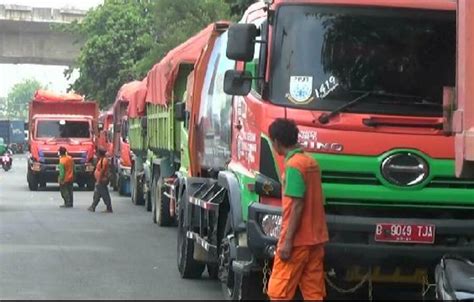 51 Truk Sampah DKI Yang Ditahan Dishub Bekasi Sudah Beroperasi