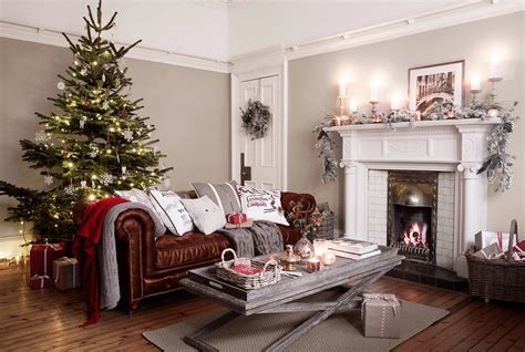 Cozy Christmas Living Room Decor With Leather Chesterfield S Christmas Decorations Living