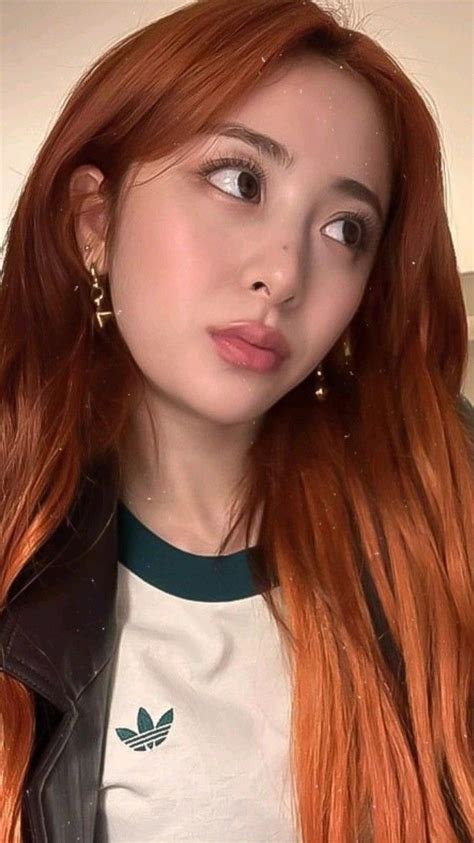 𝆬 › Yunjin Le Serafim Pretty People Orange Hair Beauty