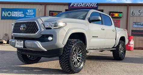 Toyota Tacoma Grey Fuel Off Road Rebel 6 D680 Wheel Front