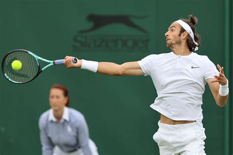 Juan Pablo Varillas no logró vencer a Lorenzo Musetti y quedó eliminado