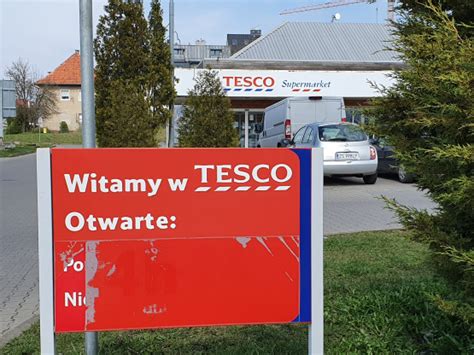 Sklepy Tesco zmieniają się w Netto Wiemy kiedy przyjmą pierwszych