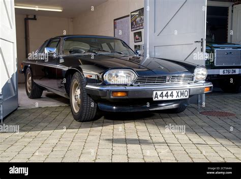 Jaguar Xjs V Fotos Und Bildmaterial In Hoher Aufl Sung Alamy