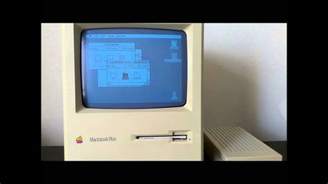 Macintosh Plus Starting Running And Doing 3d Graphics Demo Youtube