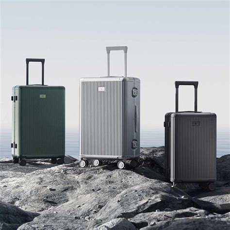 Xiaomi introduced a metal travel case: It is reinforced and antibacterial