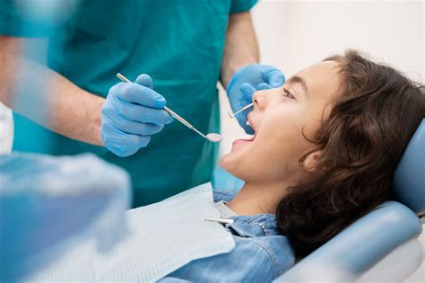 Tooth root decay: causes, symptoms, and treatment | Doctor in Pocket