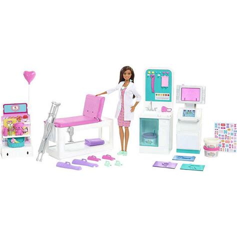 Barbie Fast Cast Clinic Playset Con Muñeca Barbie Doctora Morena 4