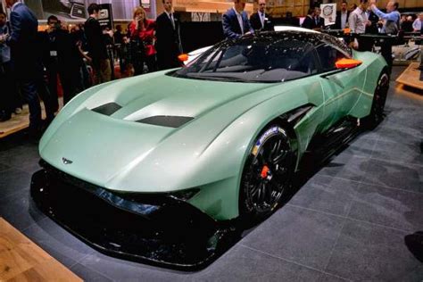 Aston Martin V12 Vulcan Hypercar M Stil