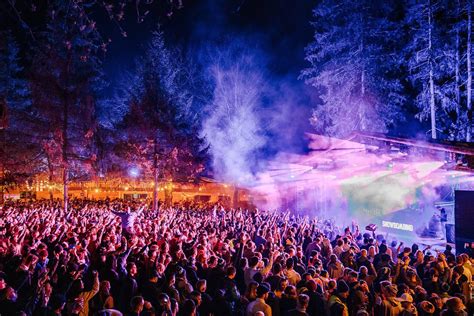 The Best Winter Music Festivals Apr S Ski Festivals On The Slopes