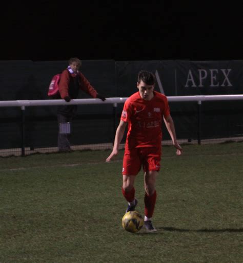 Match Photos: Hanworth Villa FC – Home – Binfield FC