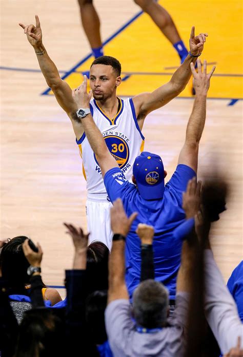 Memorable moments: Stephen Curry leads Warriors to record-73rd victory