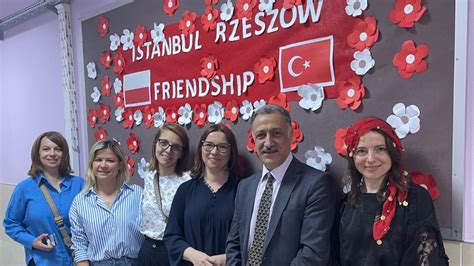 Erasmus Projes Kapsaminda Z Yaret Kaz M Beyaz Zel E Itim Meslek Okulu