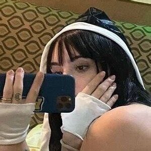 Inchesofpassion Aka MzPoke Nude Leaks Fapellas