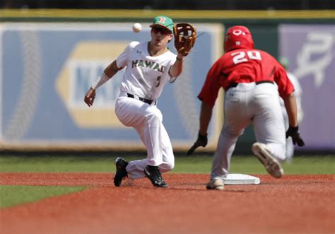 University of Hawaii baseball team squeezes past UH Hilo | Honolulu ...