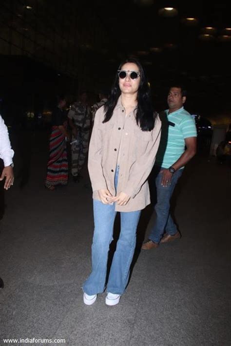 Shraddha Kapoor Snapped At The Mumbai Airport Photo