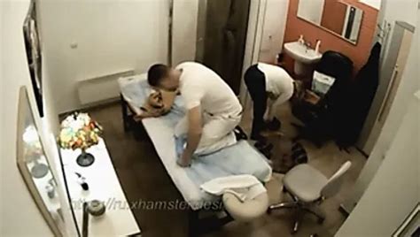 Massage à lhuile pour une mamie mature de ans avant de se faire baiser xHamster