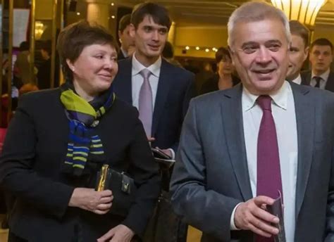 Who is Vagit Alekperov? Net worth, Religion, Explore his Son, Family and Wife - Net Worth Birthday