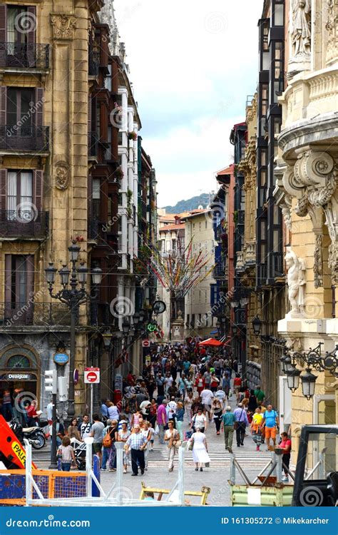 Bilbao old town editorial photography. Image of europe - 161305272