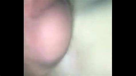 Sexo no banheiro público pelo buraco gay Videos Porno Gay Sexo Gay