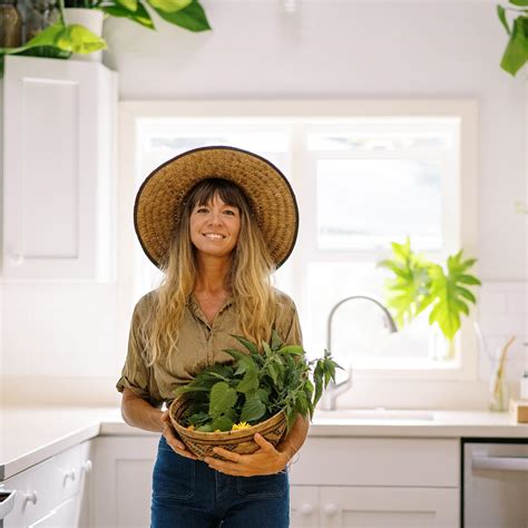 Follow @jkb.journal for daily inspiration and skin nourishing herbal