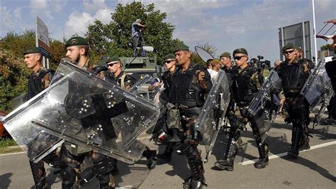 Hungarys Army Can Use Rubber Bullets On Refugees