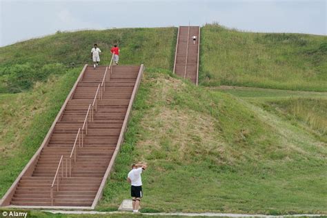 The Lost City Of Cahokia Archaeologists Uncover Native Americans