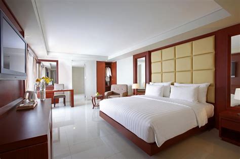 Best Price On Hotel Santika Makassar In Makassar Reviews