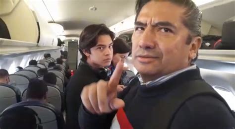 Por Seguridad Familia Abandona Vuelo Donde Viajaba Amlo Michelle Rivera