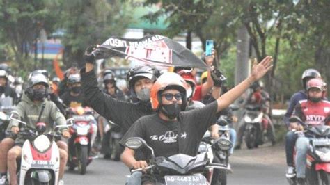 Minggu 500 Supporter Hadir Di Stadion Sriwedari Ikut Perayaan Persis